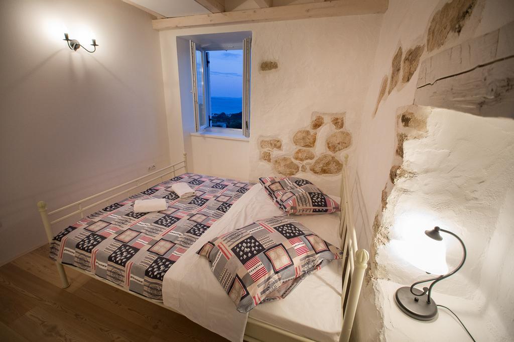 Villa Mora Banjol Room photo
