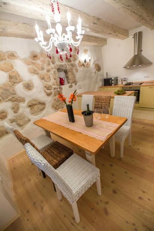 Villa Mora Banjol Room photo